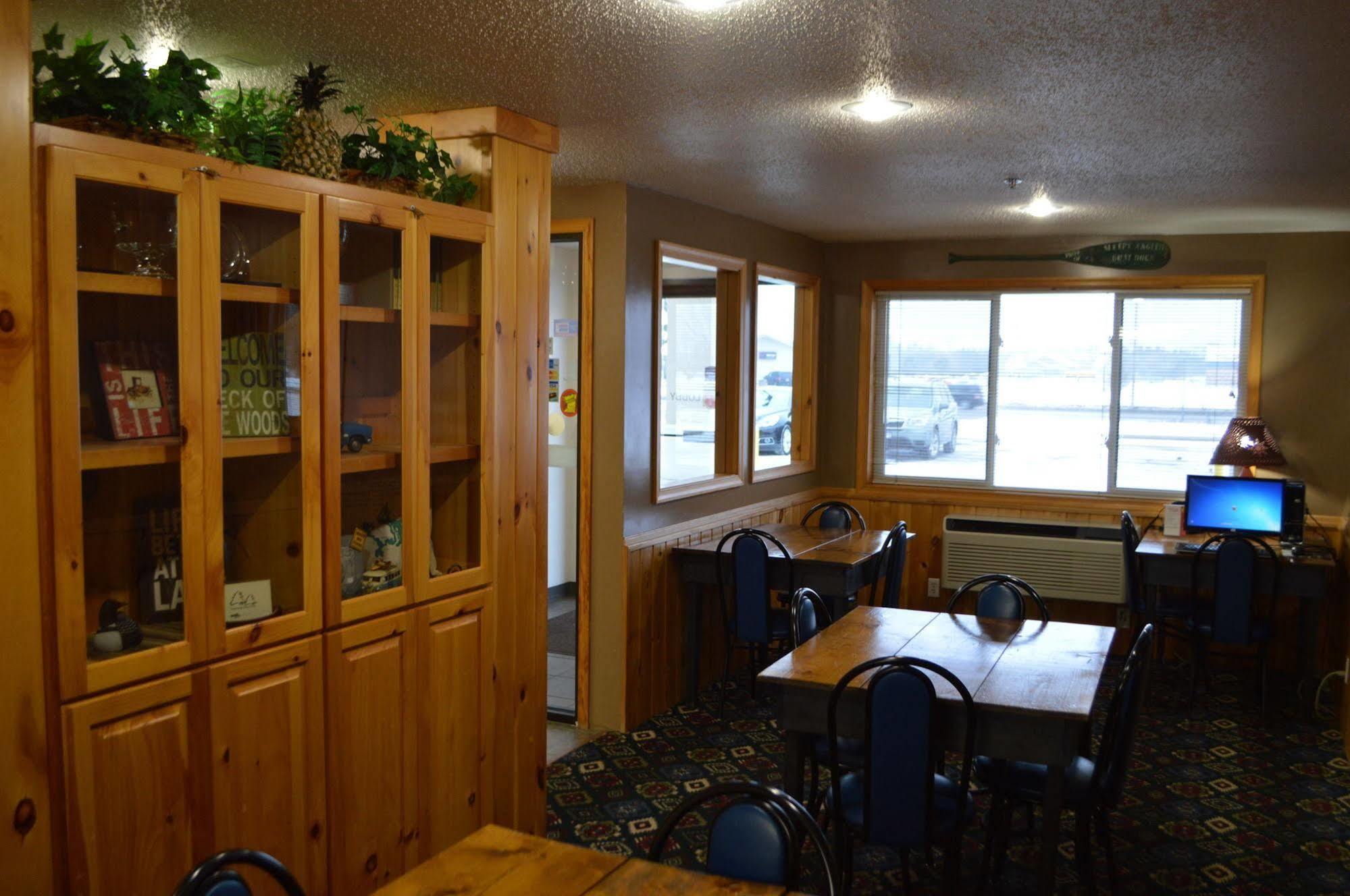 Hotel Super 8 By Wyndham Park Rapids Extérieur photo