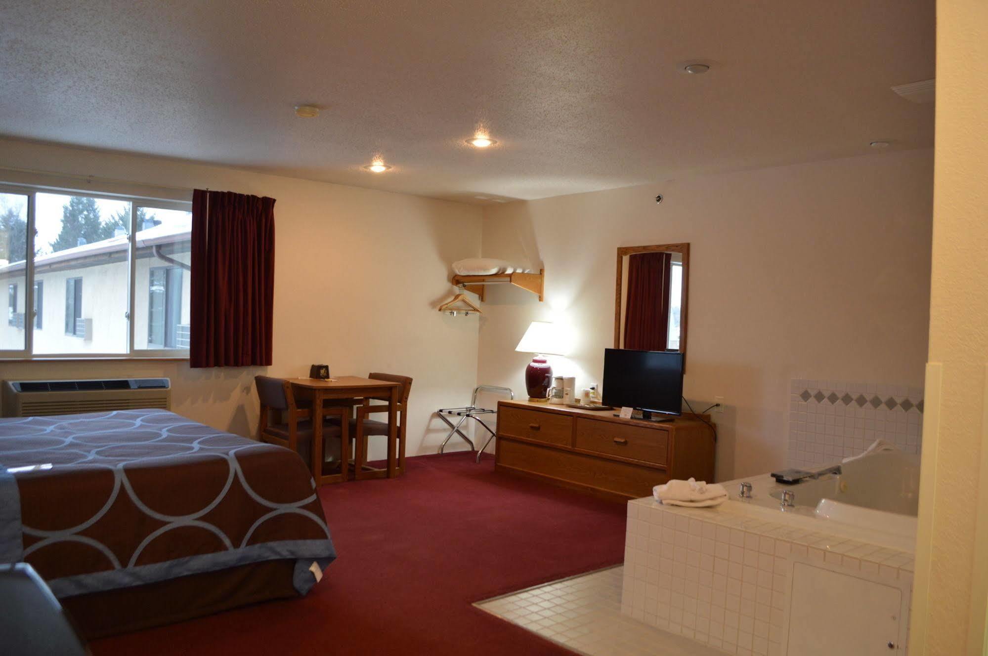 Hotel Super 8 By Wyndham Park Rapids Extérieur photo