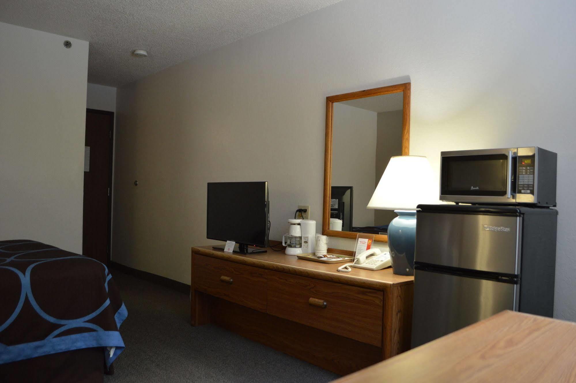 Hotel Super 8 By Wyndham Park Rapids Extérieur photo