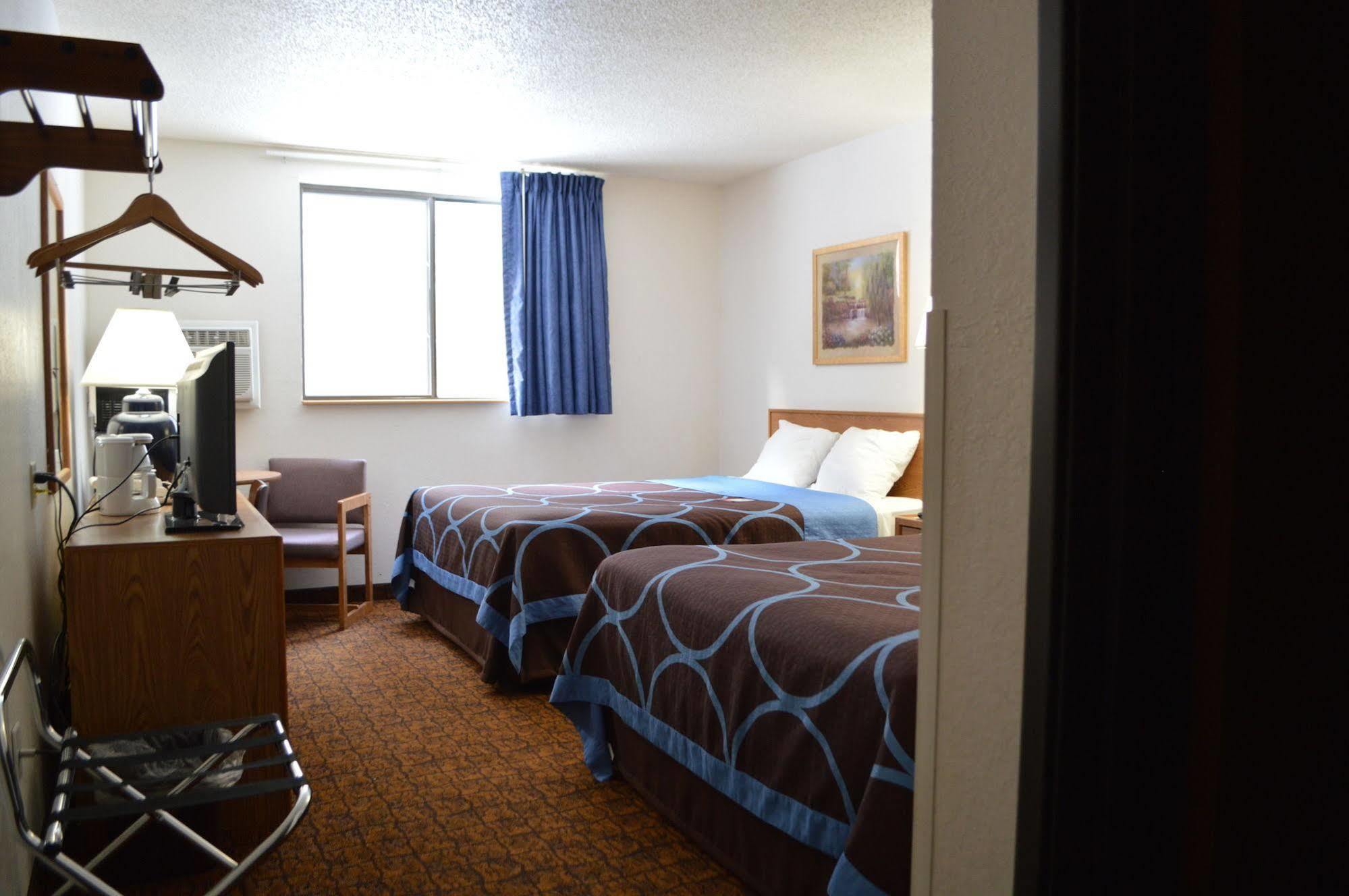 Hotel Super 8 By Wyndham Park Rapids Extérieur photo