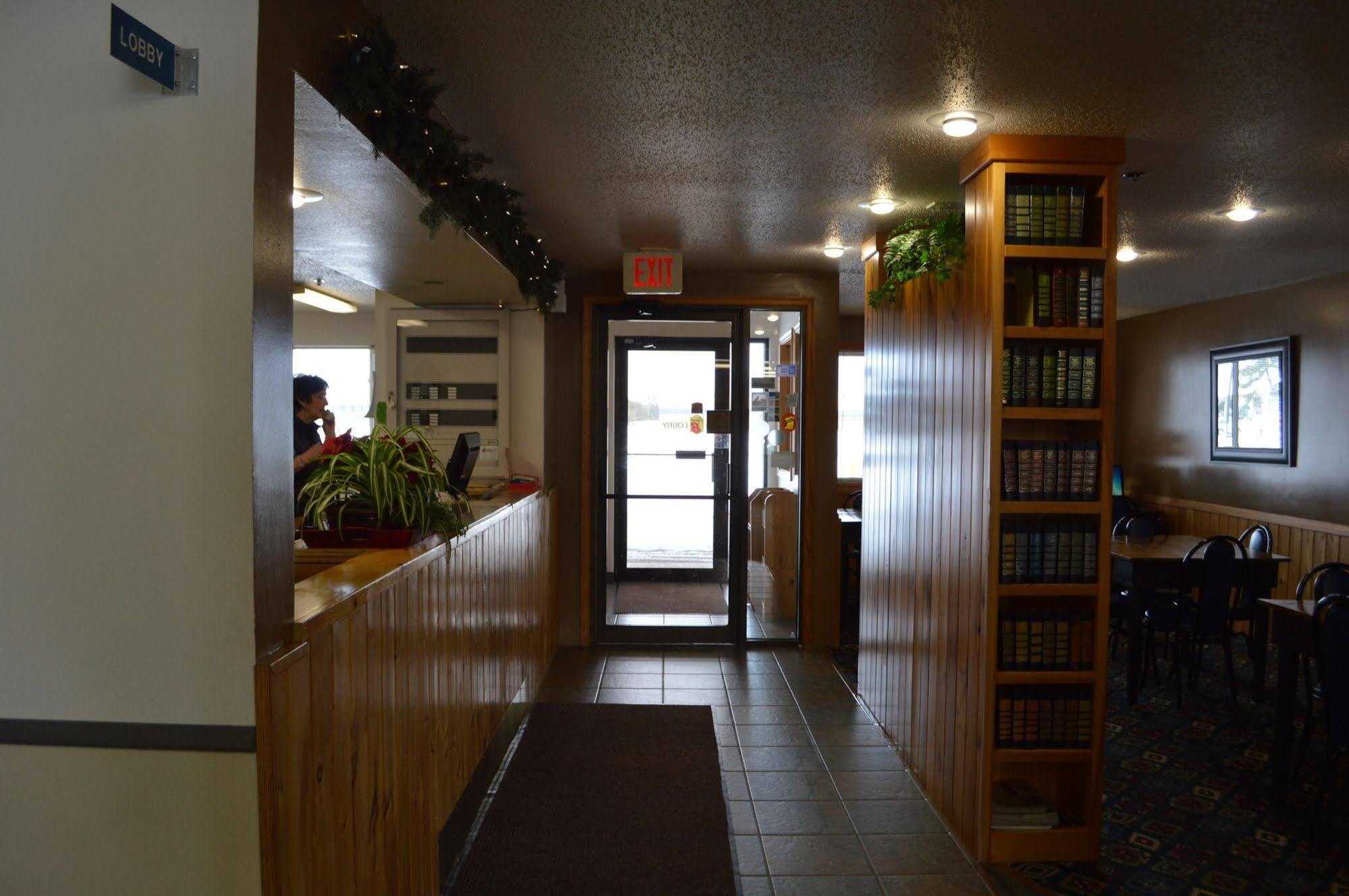 Hotel Super 8 By Wyndham Park Rapids Extérieur photo
